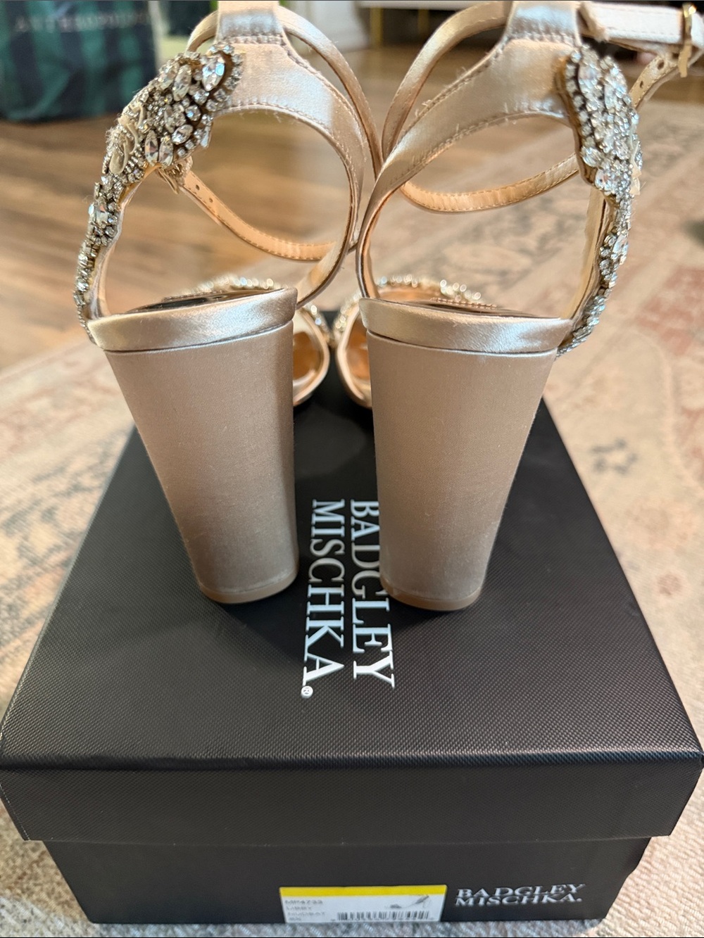 Badgley Mischka Libby Heels Nude Satin sz 8.5 NWB - Picture 4 of 9